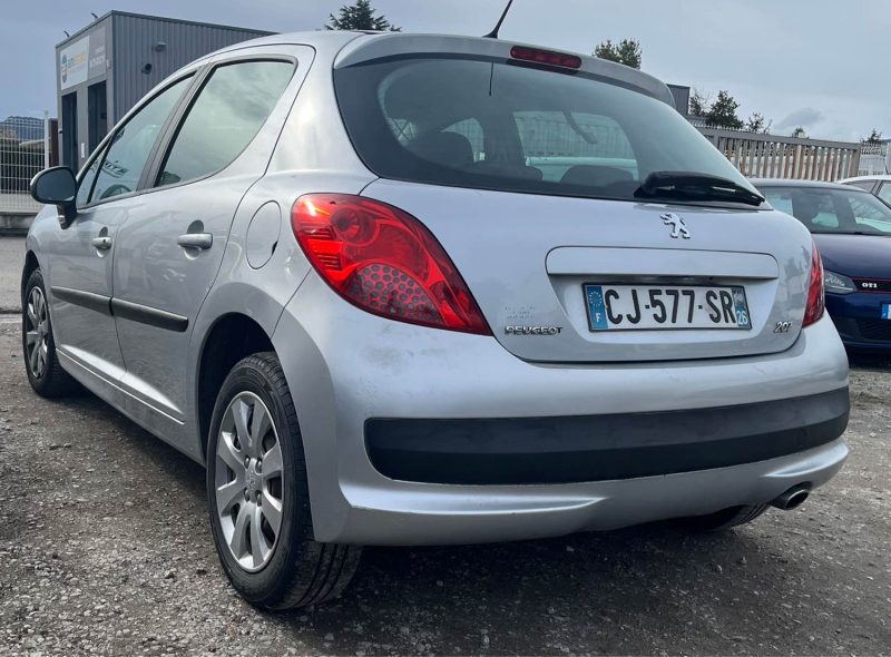 Peugeot 207 1.4 Vti 95 Ch Garantie