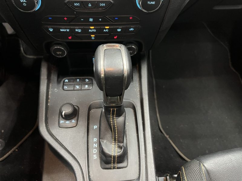 Ford Ranger 2.0 TDCI 213CH Super Cab Limited BVA10 | Entretien OK | Boite automatique