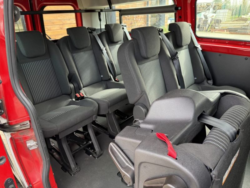 FORD TRANSIT CUSTOM KOMBI 300 L1H2 2.2 TDCI 125 AMBIENTE - 9 places