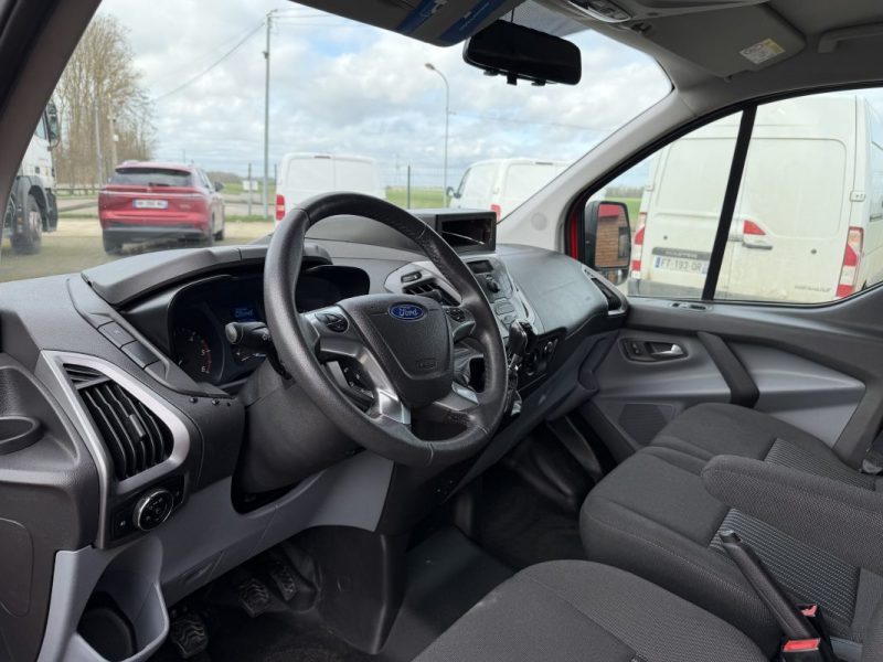 FORD TRANSIT CUSTOM KOMBI 300 L1H2 2.2 TDCI 125 AMBIENTE - 9 places