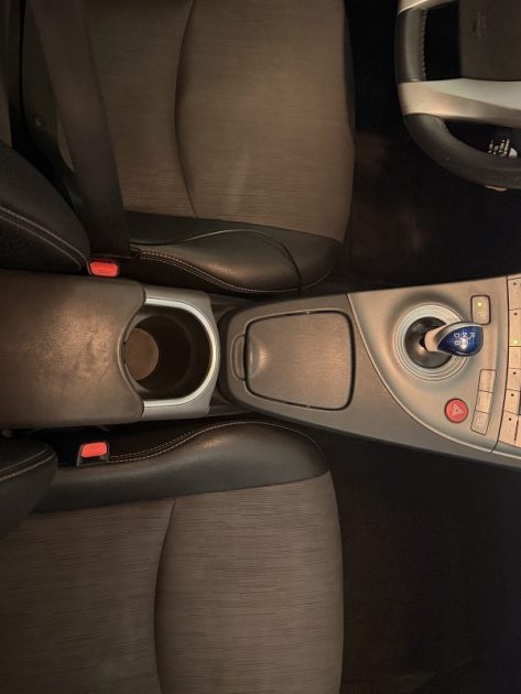 TOYOTA PRIUS - 1.8 L - HYBRIDE RECHARGEABLE - DYNAMIC - ENTRETIEN SUIVI TOYOTA 