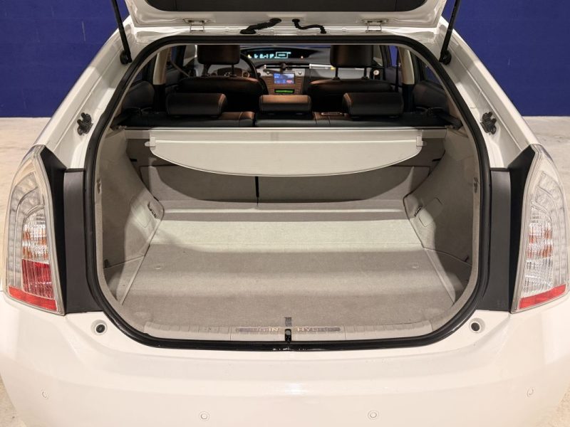 TOYOTA PRIUS - 1.8 L - HYBRIDE RECHARGEABLE - DYNAMIC - ENTRETIEN SUIVI TOYOTA 