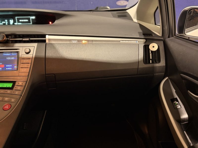 TOYOTA PRIUS - 1.8 L - HYBRIDE RECHARGEABLE - DYNAMIC - ENTRETIEN SUIVI TOYOTA 