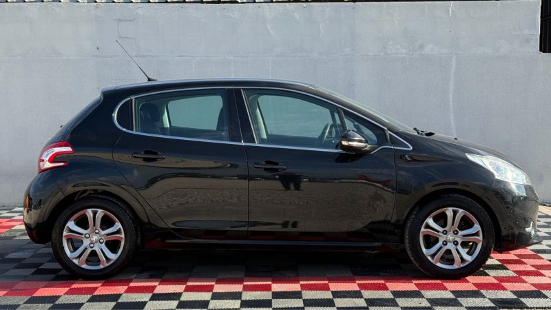 PEUGEOT 208 1.2 82 CV E THP  ALLURE  5P 2014