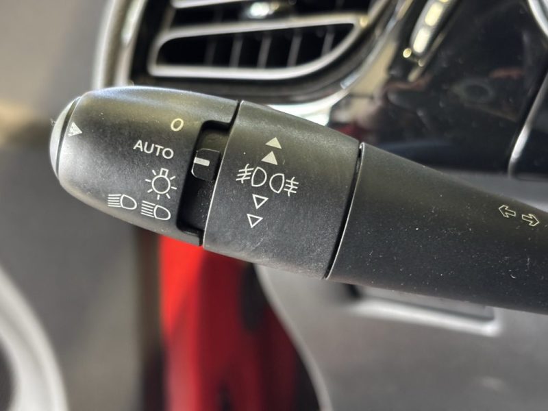 DS DS 3 1.6 THP 208 1598CM3 208CV PACK CARBONE / ENTRETIEN COMPLET DS / CAMÉRA DE RECUL 