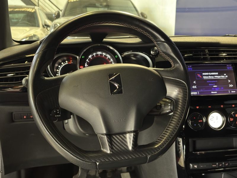 DS DS 3 1.6 THP 208 1598CM3 208CV PACK CARBONE / ENTRETIEN COMPLET DS / CAMÉRA DE RECUL 