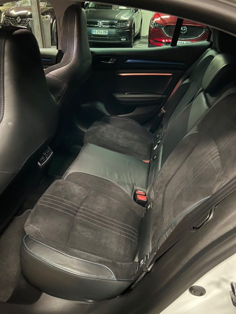MAGNIFIQUE RENAULT MEGANE GT LINE  TCE 130 CH (RADAR DE RECUL, ÉCRAN MULTIMÉDIA, SIÈGES CHAUFFANTS)