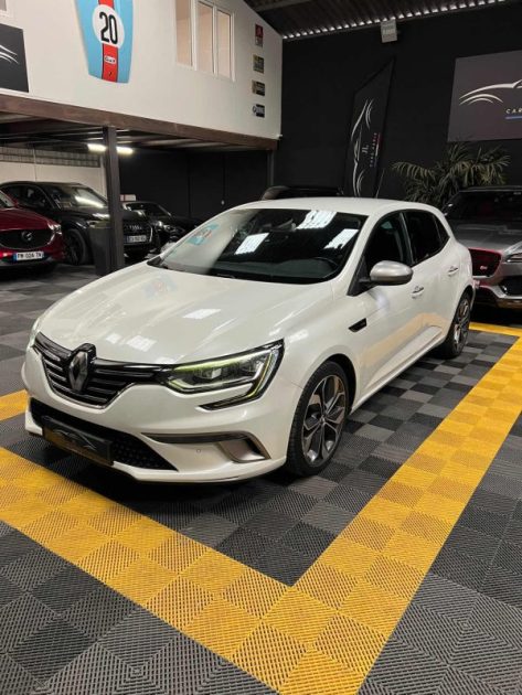 MAGNIFIQUE RENAULT MEGANE GT LINE  TCE 130 CH (RADAR DE RECUL, ÉCRAN MULTIMÉDIA, SIÈGES CHAUFFANTS)
