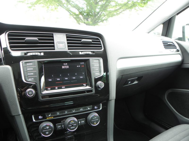 VOLKSWAGEN GOLF VII 1.2 TSI 105CH BLUEMOTION TECHNOLOGY CUP 5P 2014