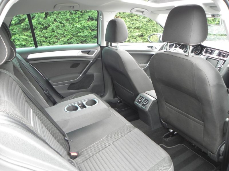 VOLKSWAGEN GOLF VII 1.2 TSI 105CH BLUEMOTION TECHNOLOGY CUP 5P 2014