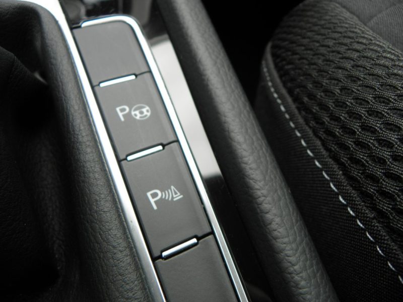 VOLKSWAGEN GOLF VII 1.2 TSI 105CH BLUEMOTION TECHNOLOGY CUP 5P 2014