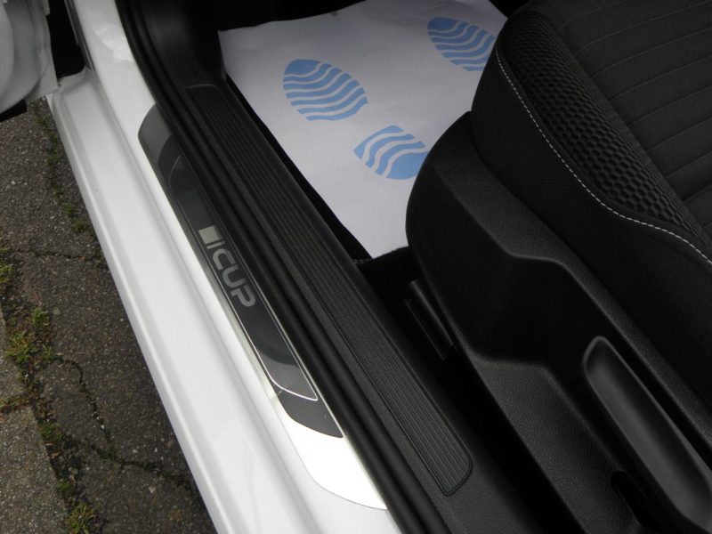 VOLKSWAGEN GOLF VII 1.2 TSI 105CH BLUEMOTION TECHNOLOGY CUP 5P 2014