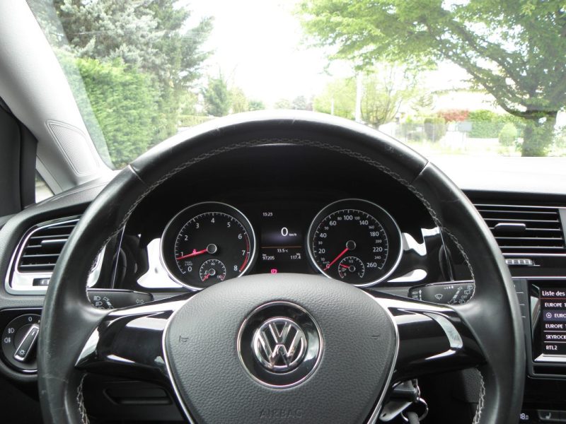 VOLKSWAGEN GOLF VII 1.2 TSI 105CH BLUEMOTION TECHNOLOGY CUP 5P 2014