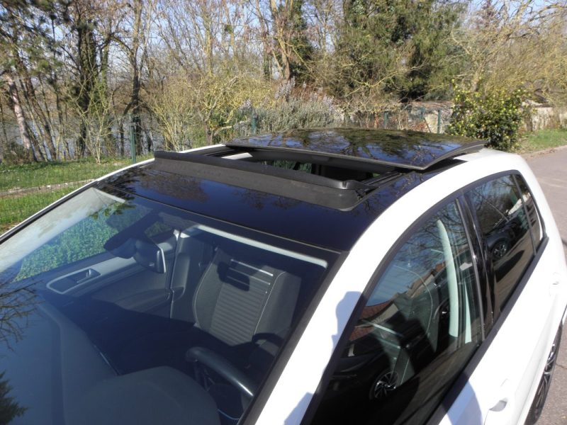 VOLKSWAGEN GOLF VII 1.2 TSI 105CH BLUEMOTION TECHNOLOGY CUP 5P 2014