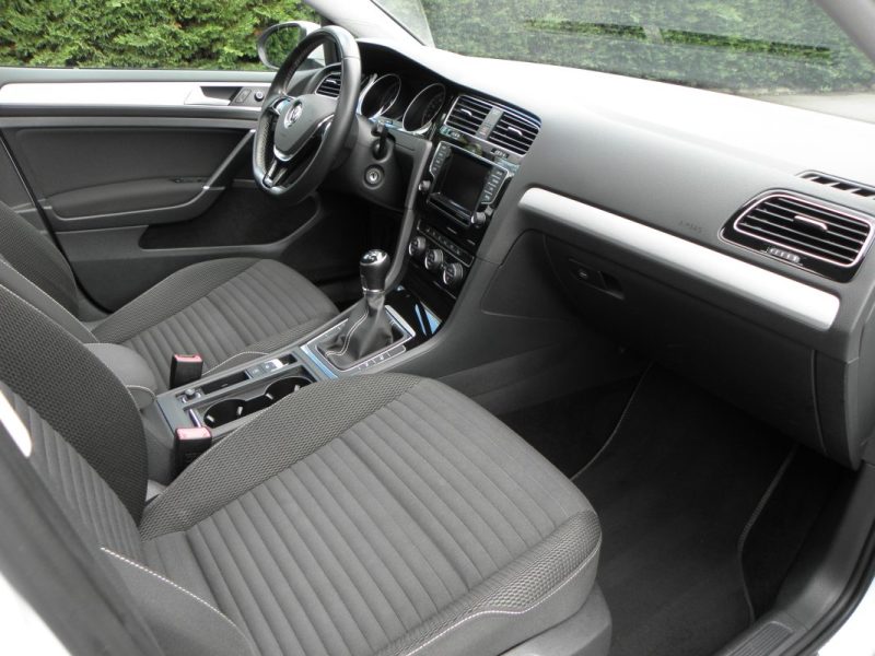 VOLKSWAGEN GOLF VII 1.2 TSI 105CH BLUEMOTION TECHNOLOGY CUP 5P 2014