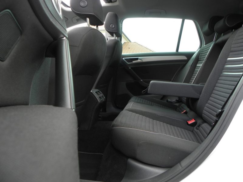 VOLKSWAGEN GOLF VII 1.2 TSI 105CH BLUEMOTION TECHNOLOGY CUP 5P 2014