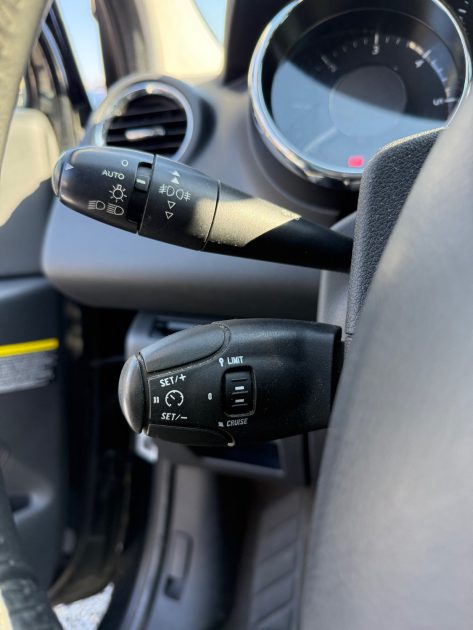 PEUGEOT 3008 1.6 HDI 112 FELINE 2011