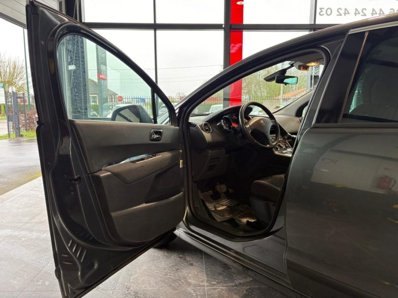 🔹 Peugeot 3008 1.6 HDI 114 Ch 4 Roues Motrices🗺️ Navigation🔊 Bluetooth❄️Climatisation automatique
