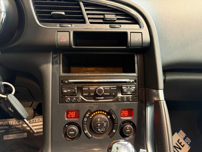 🔹 Peugeot 3008 1.6 HDI 114 Ch 4 Roues Motrices🗺️ Navigation🔊 Bluetooth❄️Climatisation automatique
