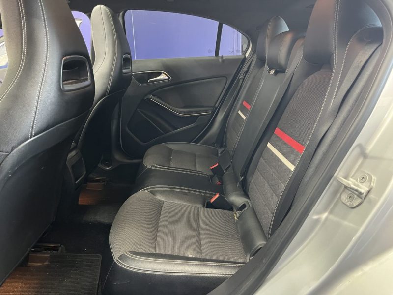 Mercedes-Benz Classe A A200 CDI Intuition BA | Toit ouvrant | Sièges mémoire | Siège chauffant