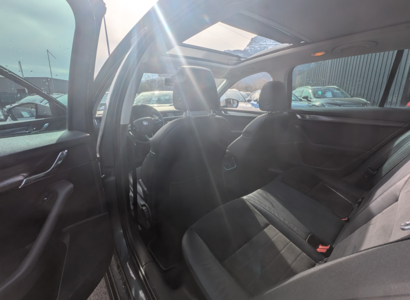 SKODA OCTAVIA COMBI 2.0 TDI 184CV 4X4 SCOUT DSG6 ECRAN TOIT OUVRANT PAN
