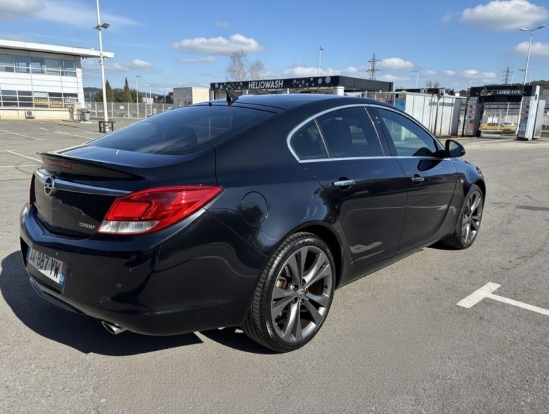 OPEL INSIGNIA A 2.0 TURBO 2009