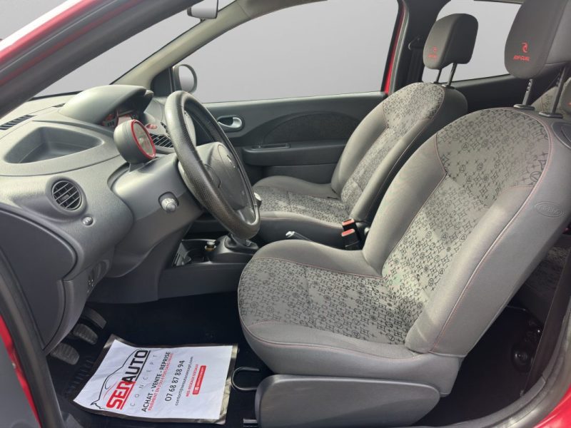 RENAULT TWINGO II 1.2 16V 75 RIP CURL