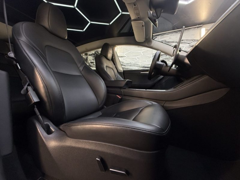 TESLA MODEL Y STANDARD RANGE 2023