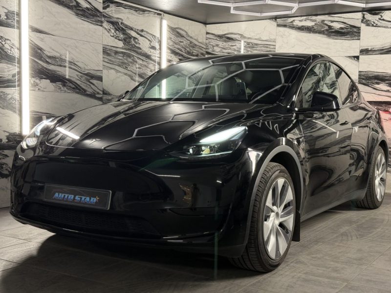 TESLA MODEL Y STANDARD RANGE 2023