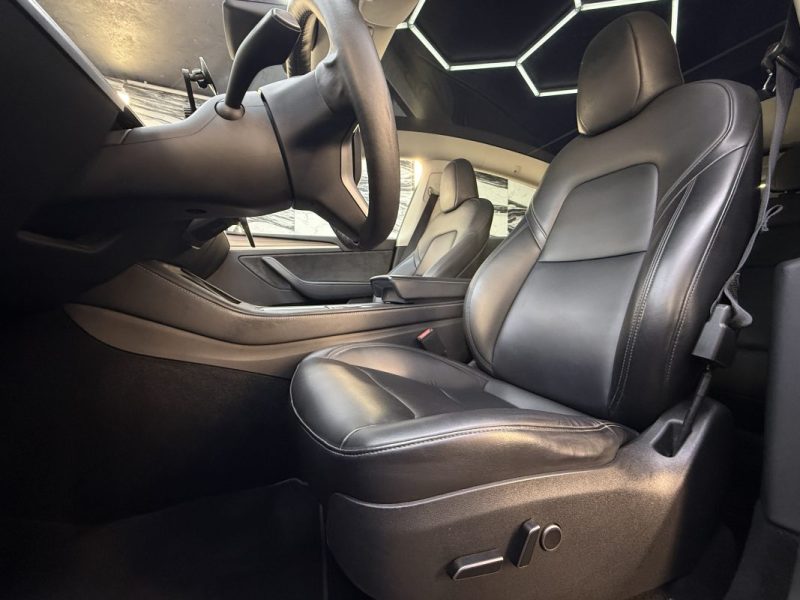 TESLA MODEL Y STANDARD RANGE 2023