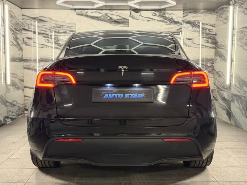 TESLA MODEL Y STANDARD RANGE 2023