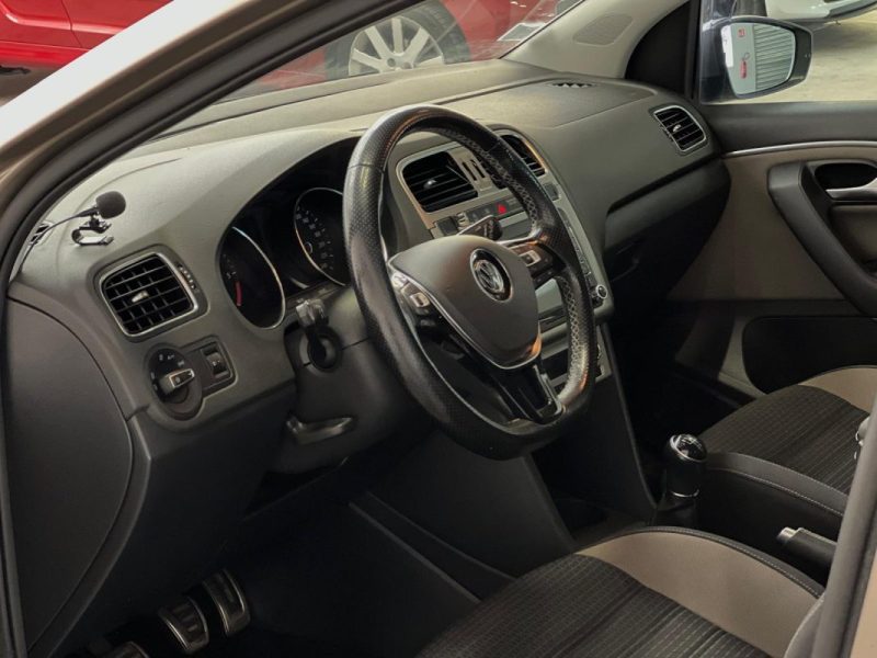 VOLKSWAGEN CROSS POLO 1.4 TDI 90CH 