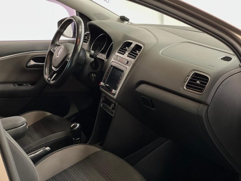 VOLKSWAGEN CROSS POLO 1.4 TDI 90CH 