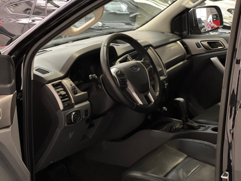 FORD RANGER 3.2 TDCI 200CH DOUBLECABINE LIMITED BLACK EDITION 