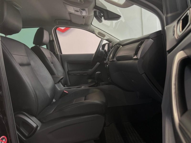 FORD RANGER 3.2 TDCI 200CH DOUBLECABINE LIMITED BLACK EDITION 