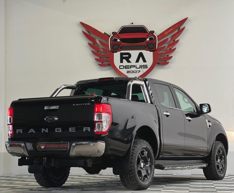 FORD RANGER 3.2 TDCI 200CH DOUBLECABINE LIMITED BLACK EDITION 