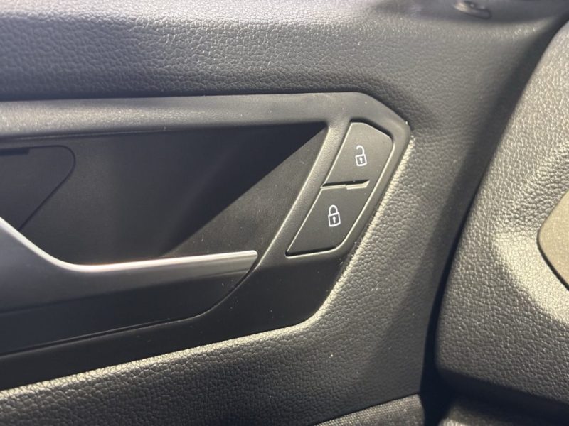 VOLKSWAGEN T-ROC 1.5 TSI EVO 150CH LOUNGE 1ER MAIN / ENTRETIEN COMPLET VOLKSWAGEN