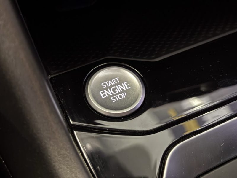 VOLKSWAGEN T-ROC 1.5 TSI EVO 150CH LOUNGE 1ER MAIN / ENTRETIEN COMPLET VOLKSWAGEN