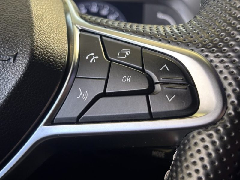 RENAULT CLIO V 1.0 TCE 90CH RS-LINE CAMÉRA 360° / CARPLAY / PARK ASSIST / LIVING LIGHTS