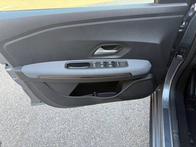 RENAULT KANGOO TECHNO 1.3 TCE 130 EDC7 2025