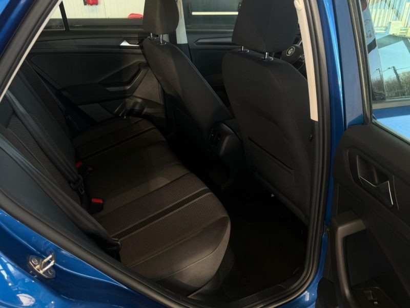 Volkswagen T-Roc 1.6 TDI 116ch 🚙 Lounge ✨ Suivi VW 📋 Reprise 🔄 Garantie 🛡️