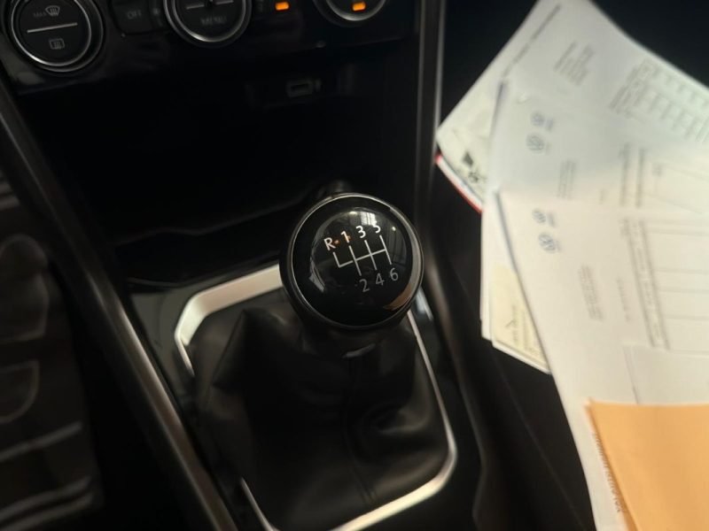 Volkswagen T-Roc 1.6 TDI 116ch 🚙 Lounge ✨ Suivi VW 📋 Reprise 🔄 Garantie 🛡️