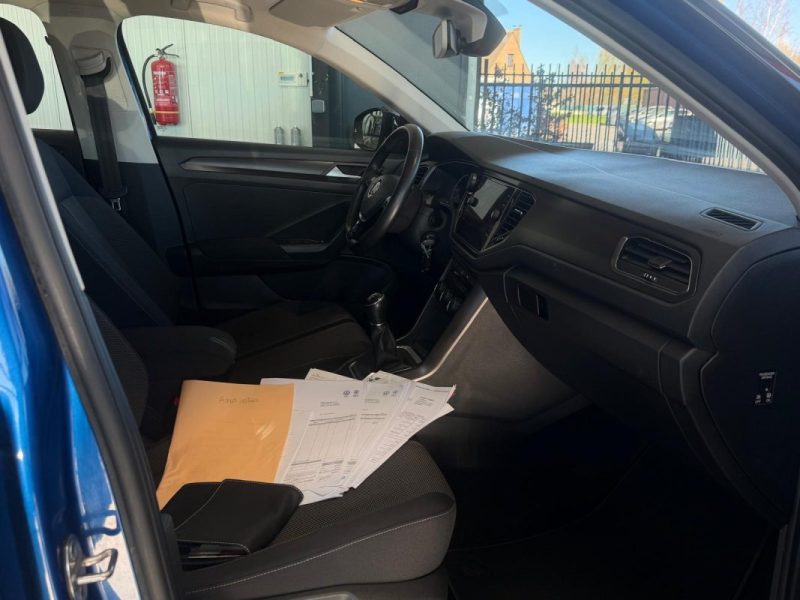 Volkswagen T-Roc 1.6 TDI 116ch 🚙 Lounge ✨ Suivi VW 📋 Reprise 🔄 Garantie 🛡️