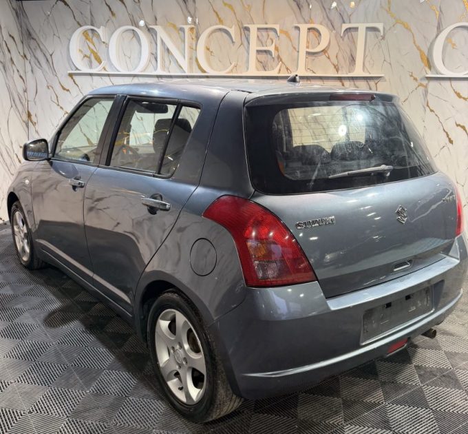 SUZUKI SWIFT  2007 - 75 CH - 63 221Kms - Premier Main - Parfait Etat - DIstrib ok- SUIVIT SUZUKI