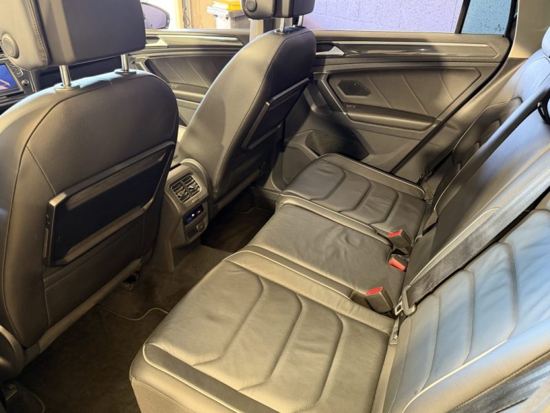 VOLKSWAGEN TIGUAN II 2.0 TDI 150cv R-LINE BLUEMOTION - SUIVIS VW - TOIT OUVRANT - SIEGES CHAUFFANTS 