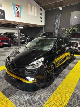MAGNIFIQUE RENAULT CLIO 4 RS TROPHY PHASE 2 EDC6 1,6 220 CH (SUIVI D’ENTRETIEN RENAULT, BODY KIT)