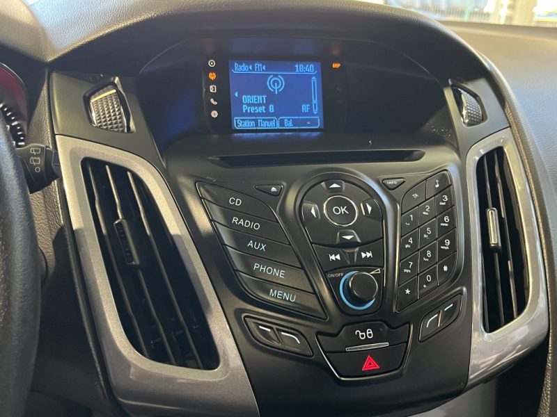 FORD FOCUS 1.6 TDCI 115 EDITION INTÉRIEUR CUIR