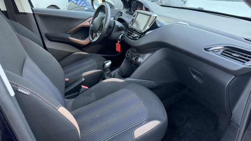 PEUGEOT 208 1.2 VTI ALLURE 5P Garantie 