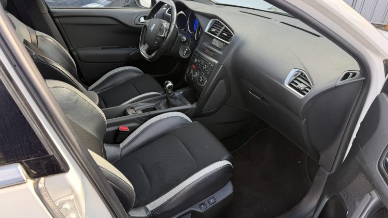 CITROEN DS4 1.6 VTI 120 SO CHIC  120CV  Garantie