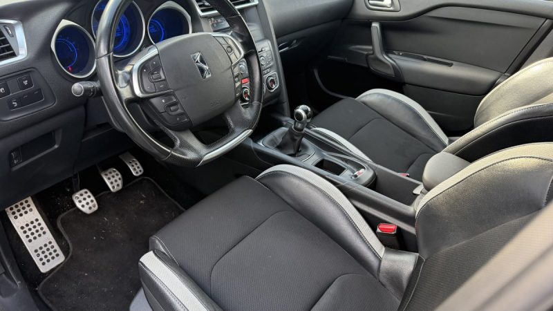CITROEN DS4 1.6 VTI 120 SO CHIC  120CV  Garantie